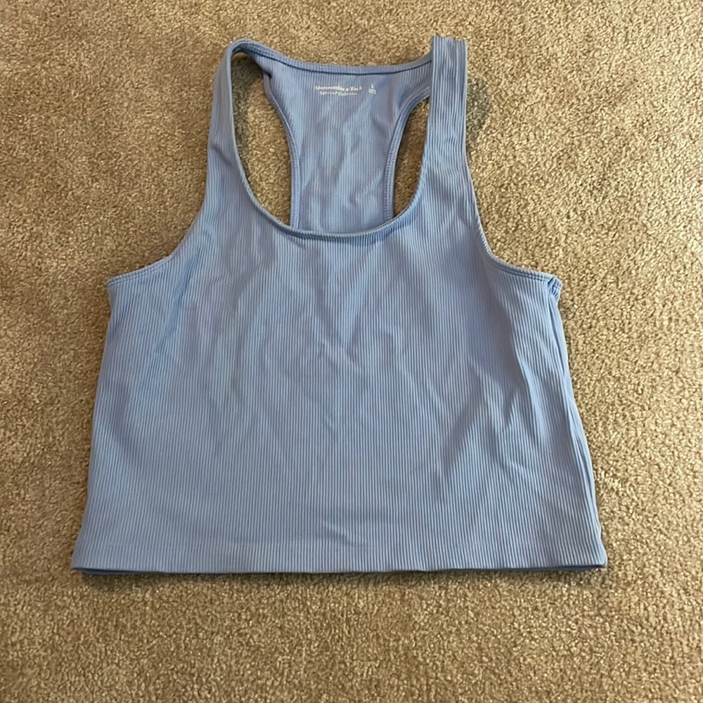 abercrombie and fitch crop top